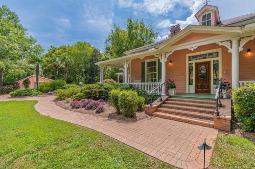201 Concord Rd, Smyrna GA  30082-3701 exterior