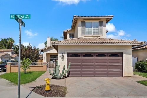 39573 Tischa Dr, Temecula, CA 92591-7326