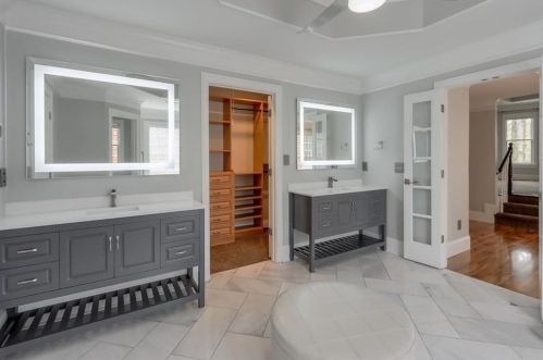 2611 Brookline Cir, Atlanta GA  30319-3686 exterior