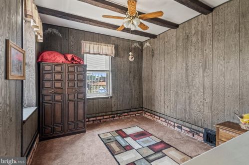 6729 Jackson St, Philadelphia PA  19135-2210 exterior