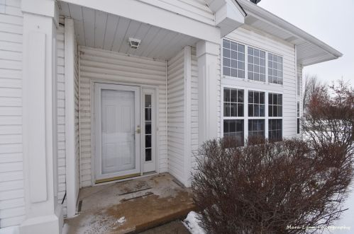 13 Barton Trl, Batavia, IL 60510-7627