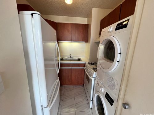 1624 Dole St, Honolulu HI  96822-4864 exterior