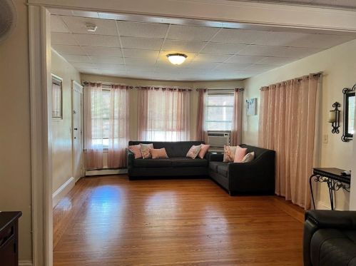 85 Sackett St, Providence, RI 02907-2024
