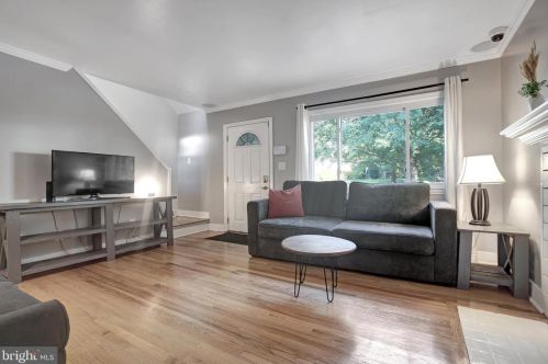 10700 Hayes Ave, Silver Spring, MD 20902-3704