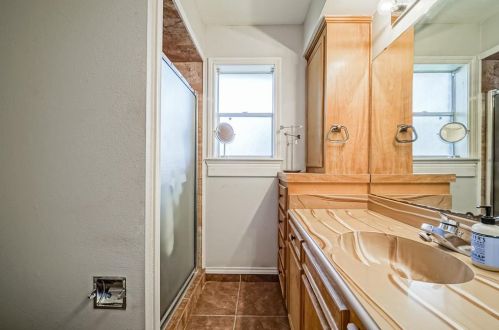 1806 Cedar Dr, Richmond TX 77469-4802 exterior