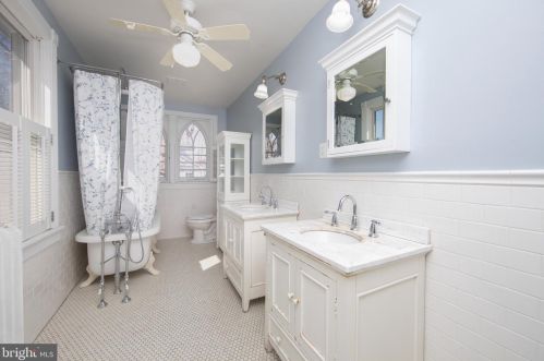 225 Euclid Ave, Haddonfield NJ 08033-2552 exterior