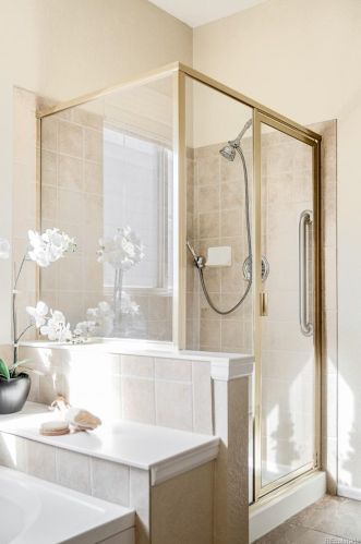 8136 Algonquian Cir, Aurora CO 80016-7018 exterior