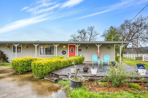 18183 Fishhook Ct, Middletown, CA 95467-8026
