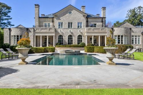 151 Atlanta Country Club Dr, Marietta, GA 30067-4669