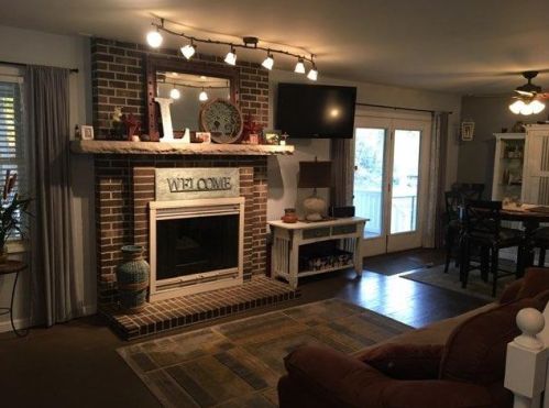 2002 Lakewood Pl, Crown Point IN  46307-9328 exterior