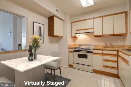 3330 Leisure World Blvd, Silver Spring MD 20906-5622 exterior