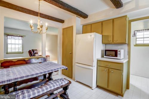 45 Valleybrook Dr, Lancaster PA  17601-4612 exterior