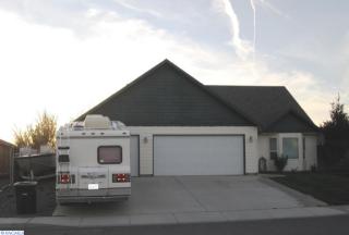 5104 Arthur Ln, Pasco, WA 99301-8427
