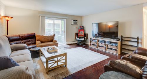 130 La Londe Ave, Addison, IL 60101-3346