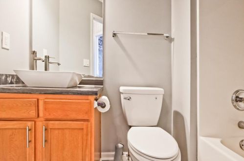 5985 Waggoner Ct, Rex GA  30273-5206 exterior