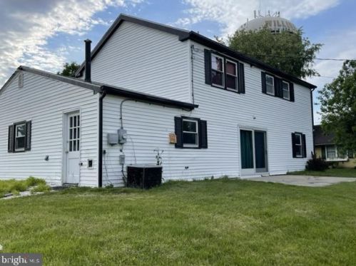 12 Holyoke Ln, Willingboro, NJ 08046-1761