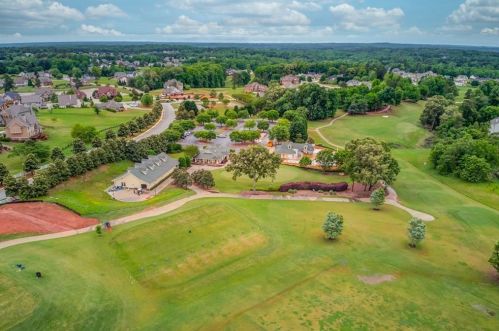 2224 Cotton Gin Row, Jefferson GA  30549-8819 exterior