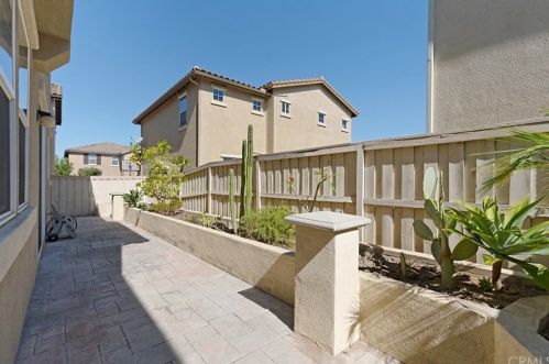 2744 Madison Cir, Anaheim CA  92801-4997 exterior