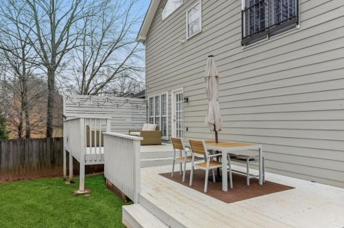 1172 Alexandria Ct, Atlanta GA  30319-4548 exterior
