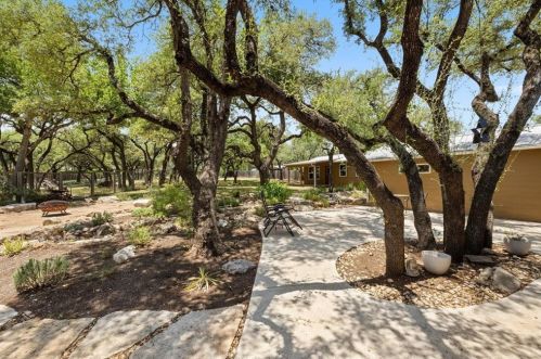 428 Oak Crest Ln, Georgetown, TX 78628-2617
