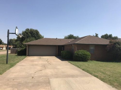 631 Florence St, Enid, OK 73703-3512