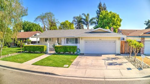 2220 Christine Way, Turlock, CA 95380-2807