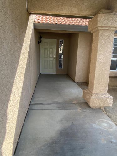 487 Santa Barbara St, Los Banos, CA 93635-6325