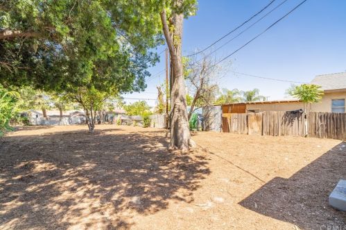 4065 Wallace St, Riverside CA  92509-6841 exterior