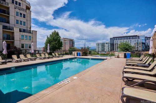 975 Lincoln St, Denver CO  80203-2725 exterior