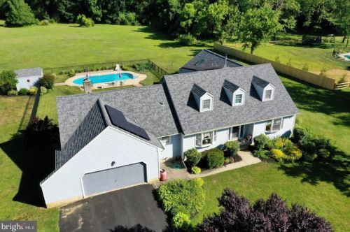 144 Homestead Ct, Auburn, NJ 08085-9408