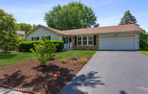 220 Cedarbrook Rd, Naperville, IL 60565-2283