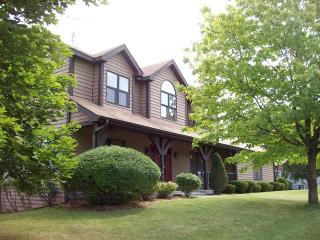 23604 Eagles Nest Rd, Antioch, IL 60002-8723