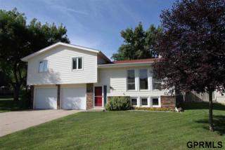 360 Windsor Dr, Omaha, NE 68046-4114