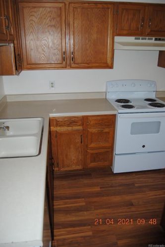 9771 Cornell Pl, Denver, CO 80227-4346