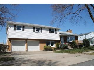 1414 Shelbourne Dr, Bethlehem, PA 18018-2233