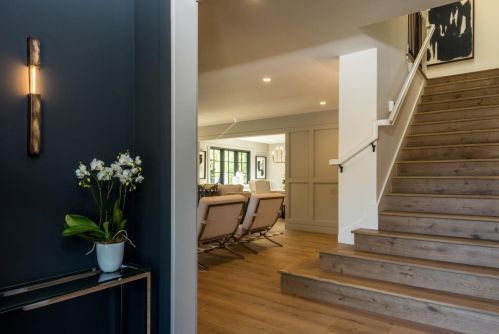 705 Charleston Ct, Palo Alto, CA 94303-4701