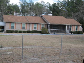 299 Louis Passmore Rd, Bayview, GA 31316-5527
