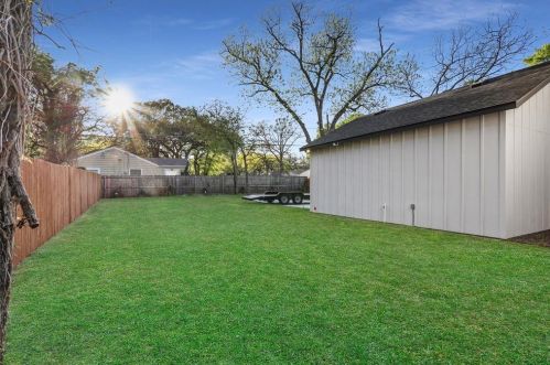 1821 Sylvania Ave, Fort Worth TX  76111-2740 exterior