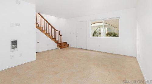 7761 Camino Glorita, San Diego, CA 92122-1801