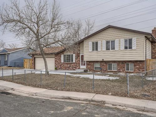 16554 Bails Pl, Denver, CO 80017-5127