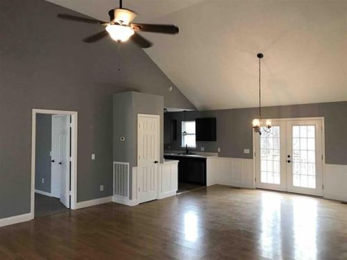 2801 Highway 12, Chapmansboro, TN 37035-5344