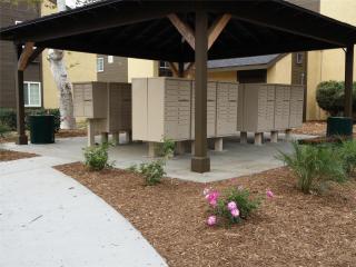 210 Beechwood Ave, Rialto CA  92376-7901 exterior