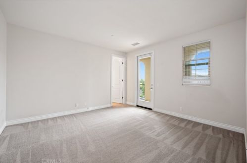 60 Gainsboro, Irvine CA  92620-2187 exterior
