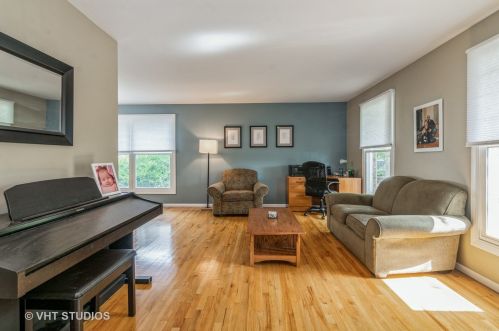 17142 Shetland Dr, Tinley Park, IL 60487-7374