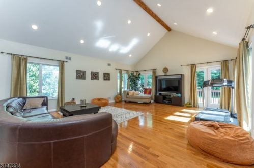 2 Brookview Cir, Dover NJ  07869-4636 exterior