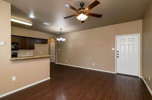 1430 Piedmont Dr, Midlothian TX  76063-6044 exterior