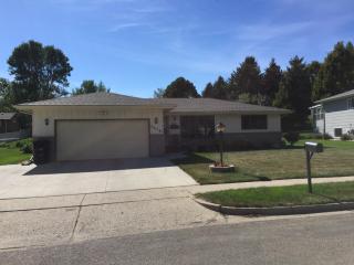 2624 Mercury Ln, Bismarck, ND 58503-0470