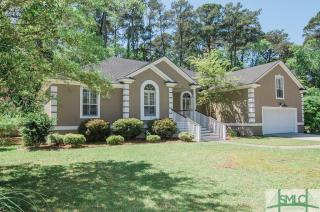 111 Chriswoodell Dr, Savannah, GA 31406-5261