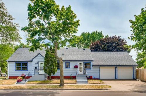 1105 47th Ave, Minneapolis, MN 55412-1320