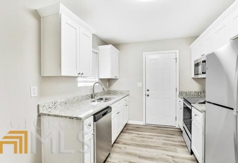 2466 Fairway Cir, Atlanta GA  30331-7108 exterior